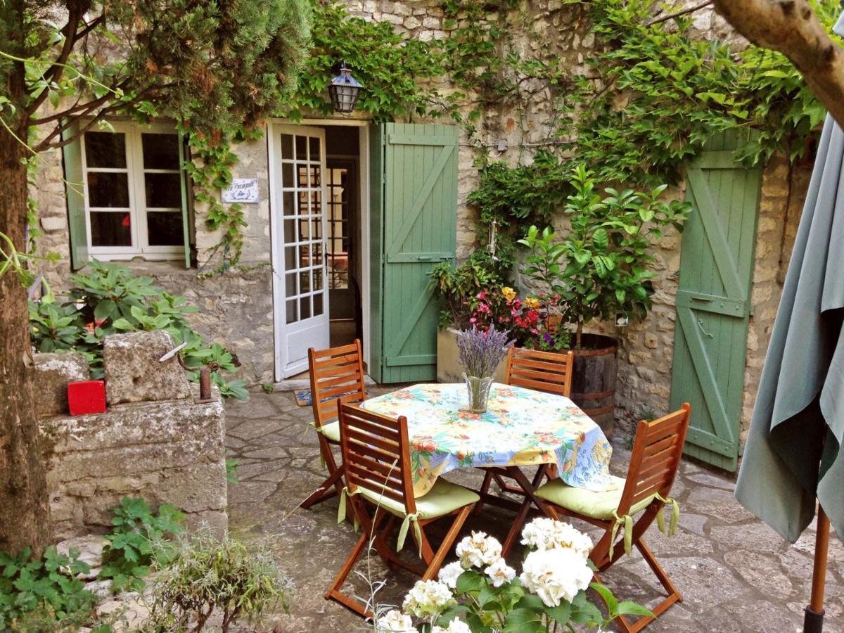 ヴェゾン・ラ・ロメーヌ Au Coeur De La Cite Medievale Bed & Breakfast エクステリア 写真
